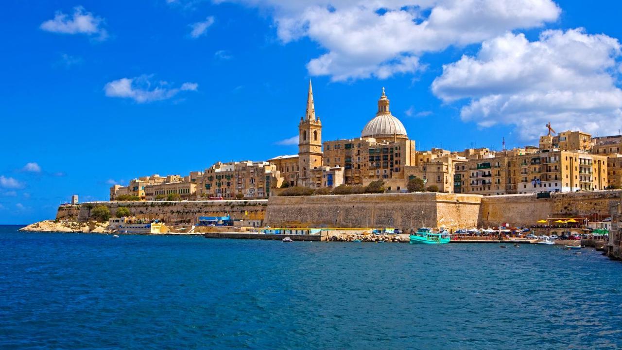 Central Rooms - Near Valletta & Sliema - Best Bus Lines Hamrun Экстерьер фото